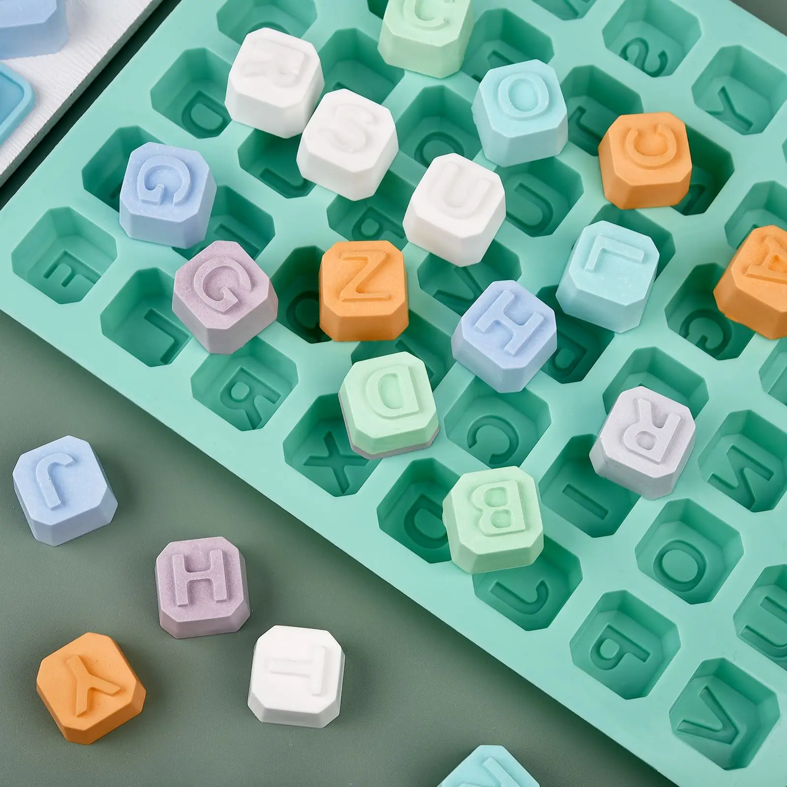 48 Letter Enghish Alphabet let - огляд і ціна Soap Making Party